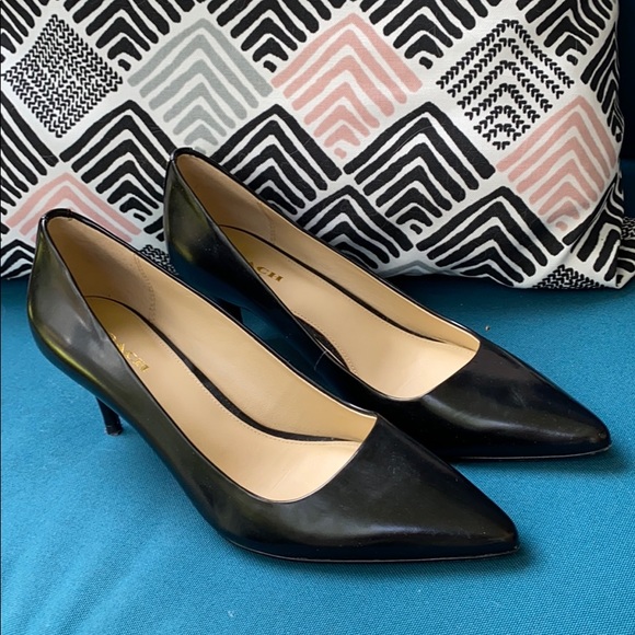Coach Shoes - Coach EUC Black Leather Pointed Toe Heels